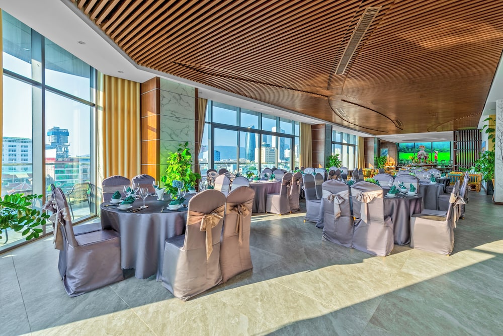 G8 Luxury Hotel and Spa Da Nang