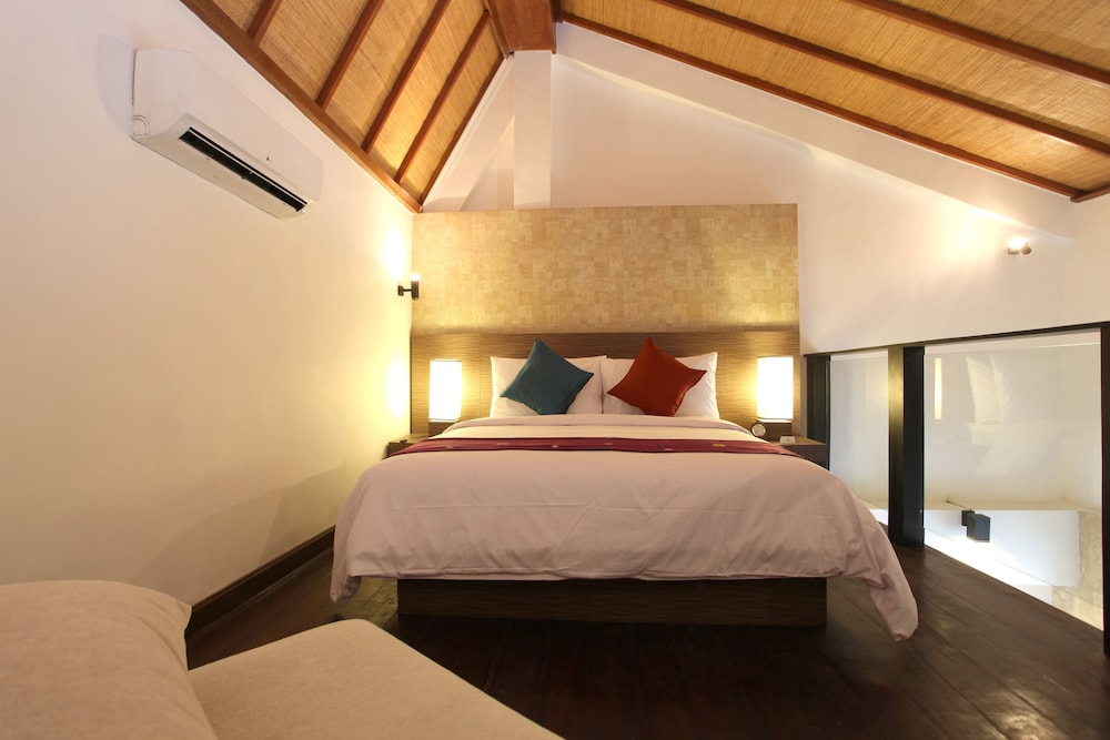 Cross Vibe Paasha Atelier Bali