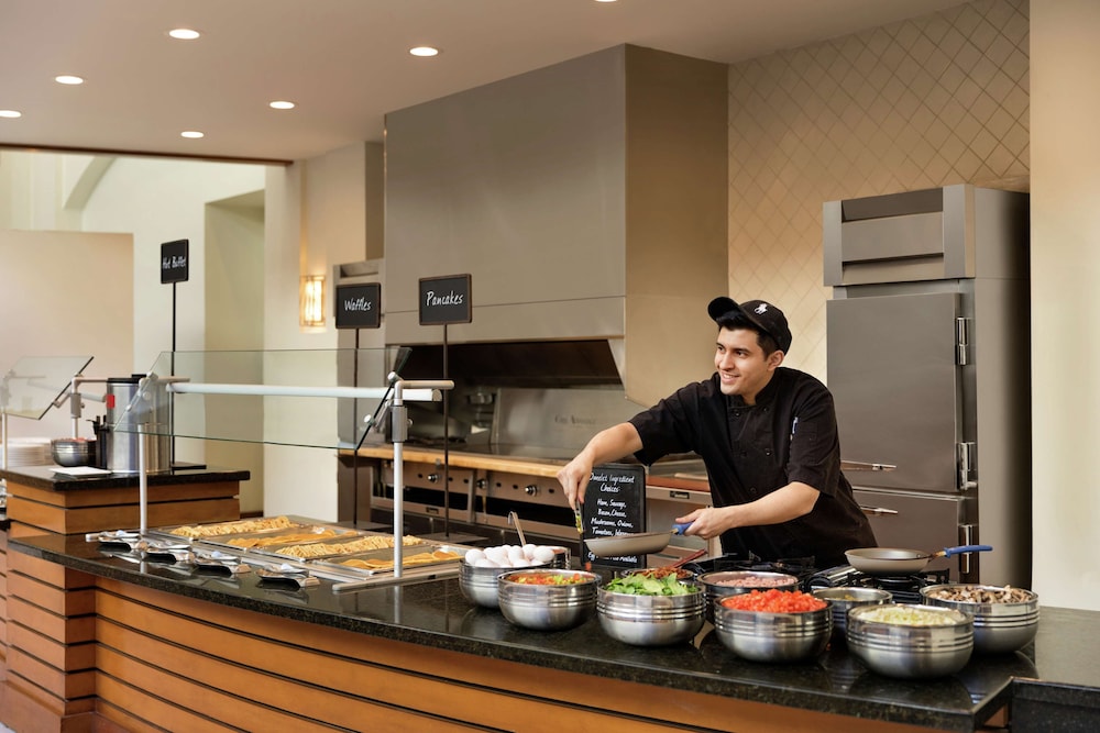 Embassy Suites Boston Logan Airport
