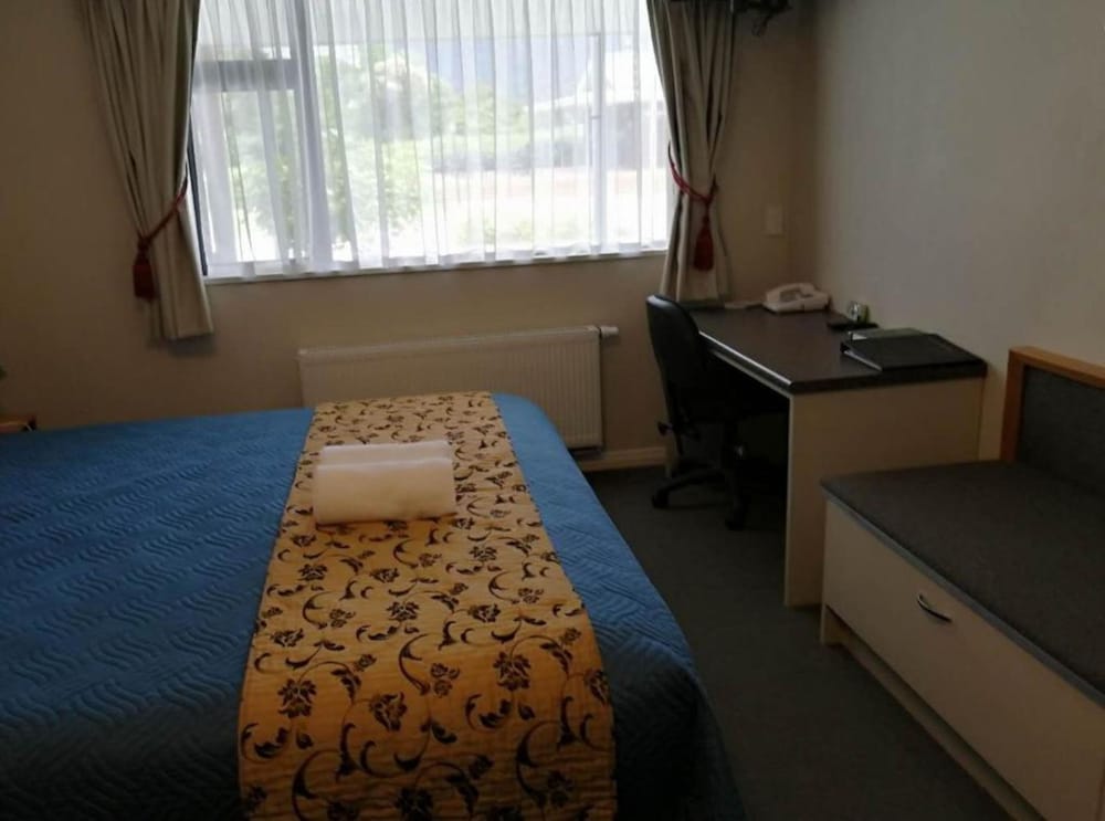 High Peaks Hotel