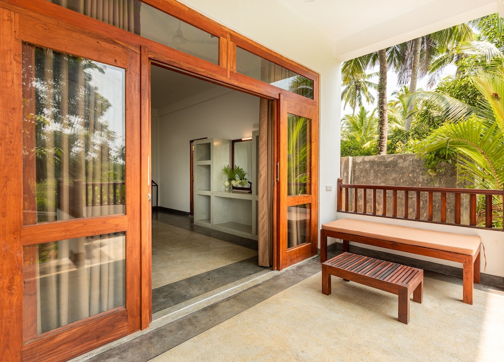 Serenity Boutique Unawatuna