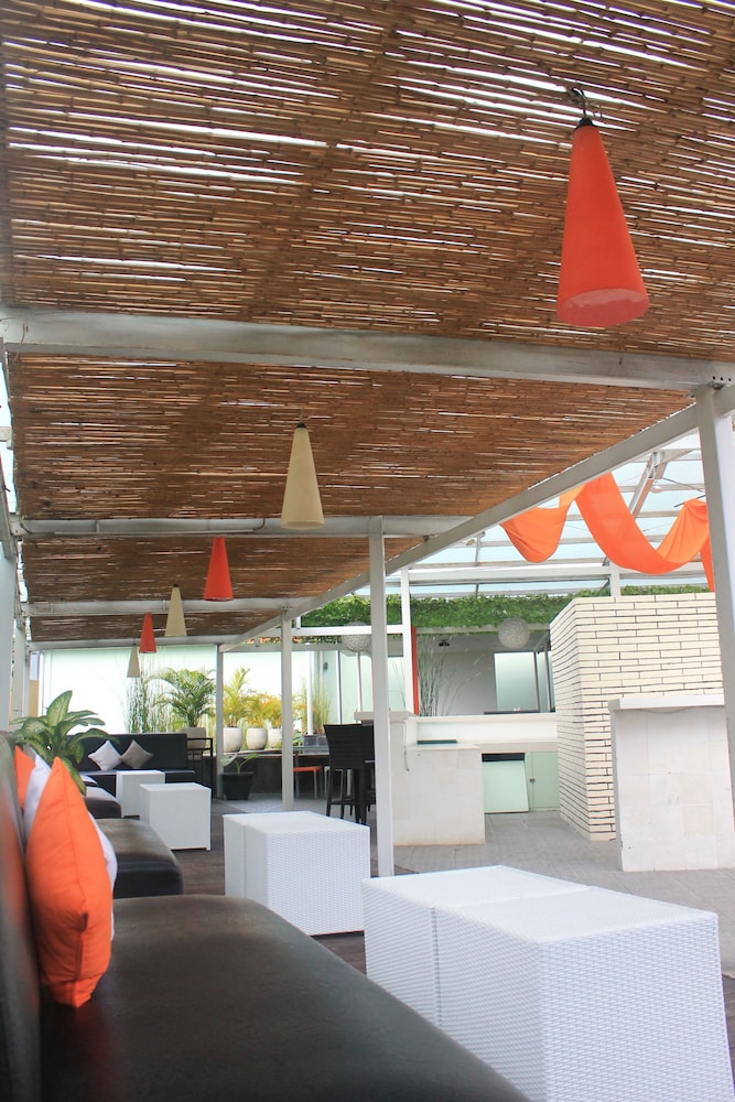Harris Hotel and Residences Riverview Kuta