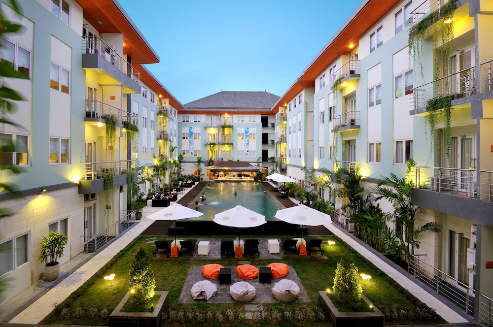 Harris Hotel and Residences Riverview Kuta