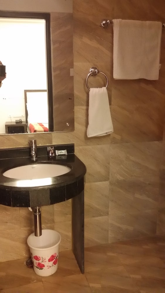 Hotel Janki International