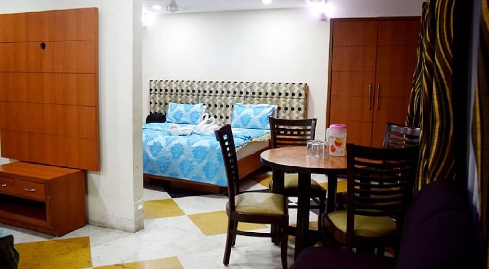 Hotel Ganga Azure