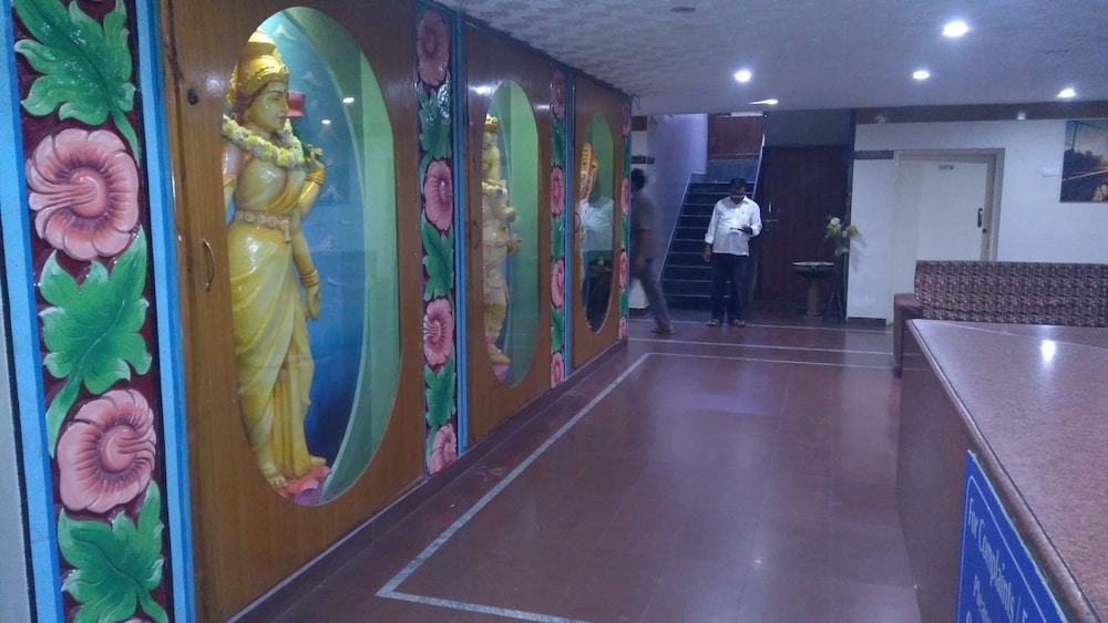 Iroomz Sapthagiri Balla