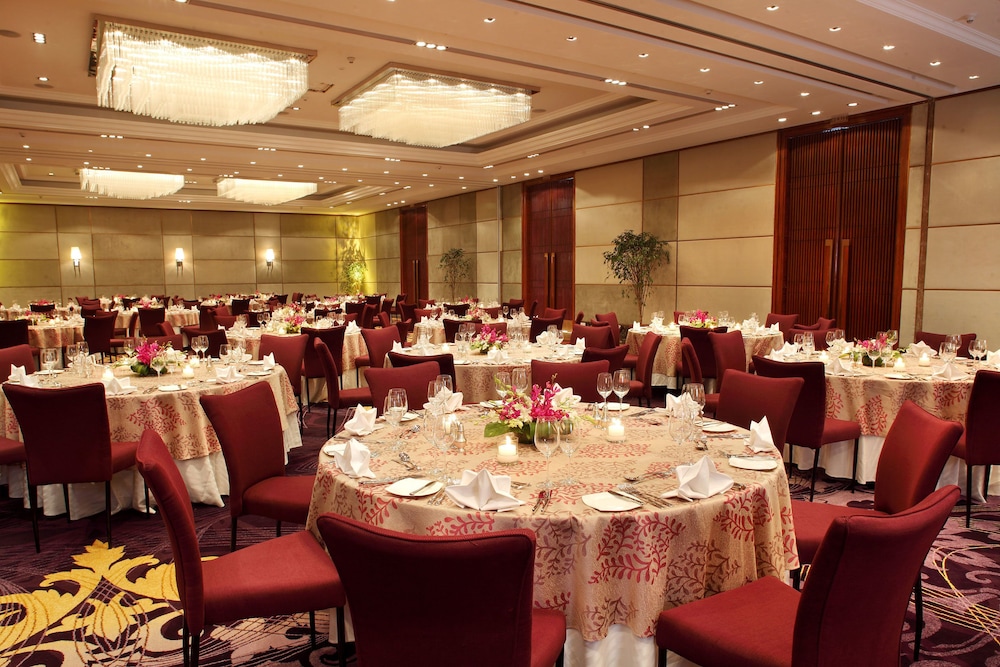 Holiday Inn New Delhi Mayur Vihar Noida, an IHG Hotel