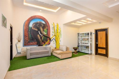 Star Emirates Luxury Resort and Spa, Munnar