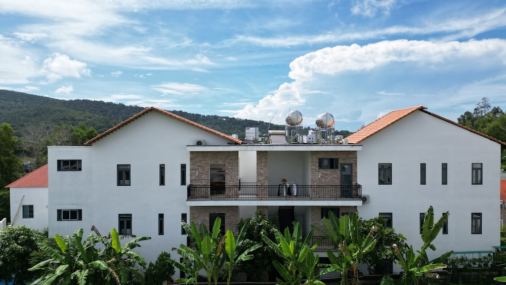 Nhu House Bungalow