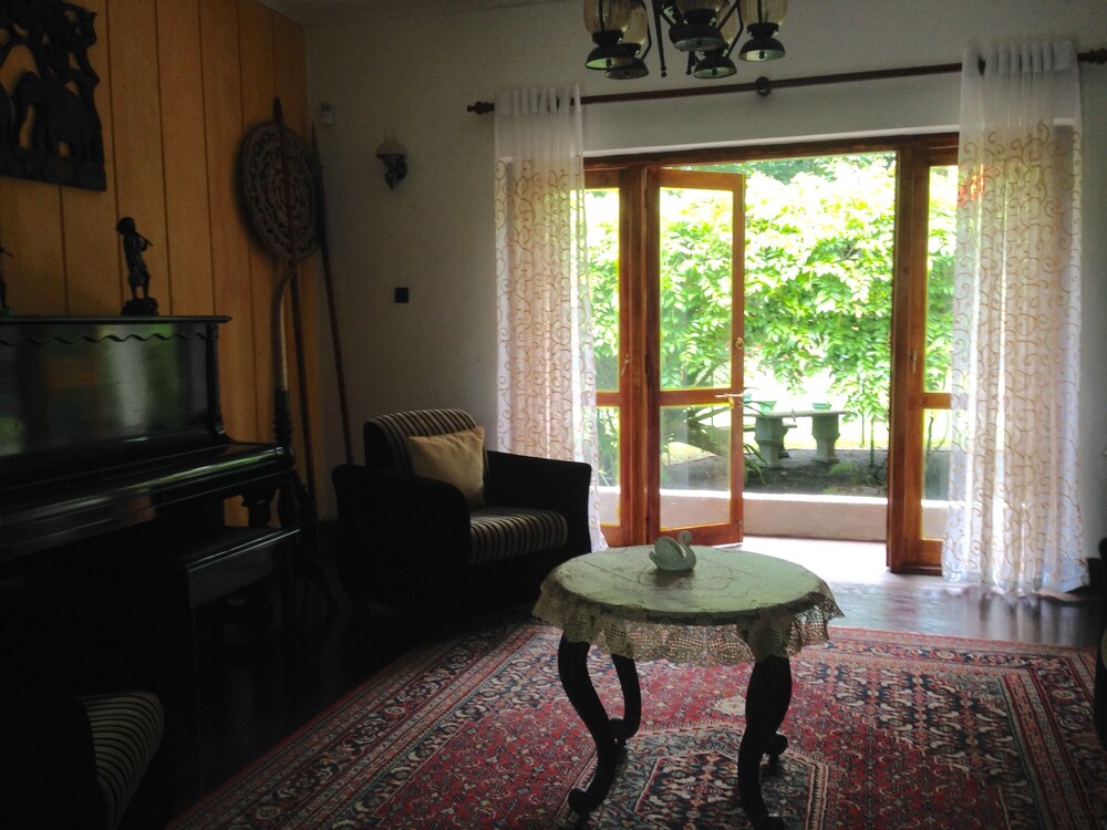 Yalegoda Walauwa Homestay