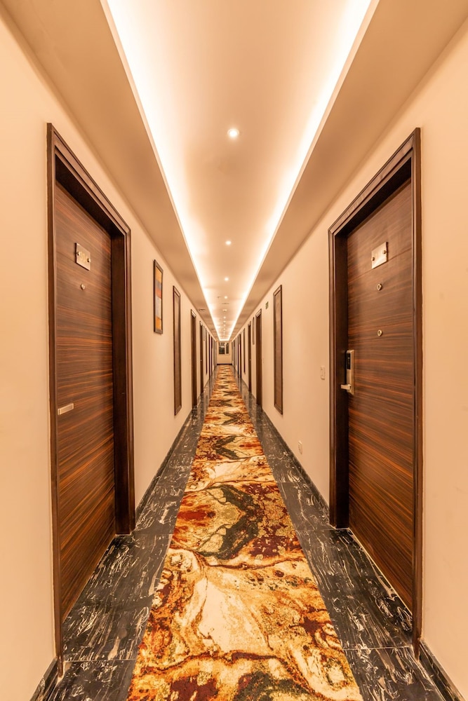 Divine Clarks Inn Kurukshetra