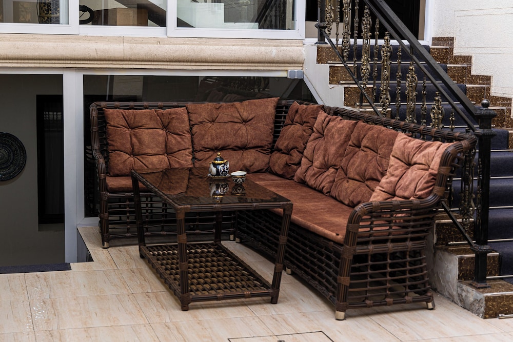 Shakh Sultan Hotel
