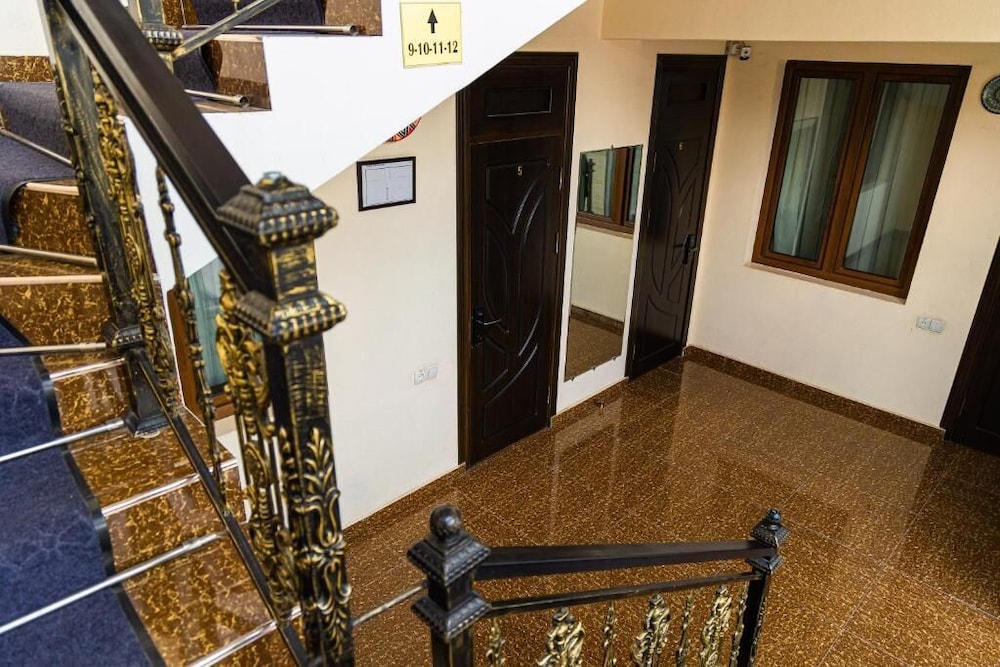 Shakh Sultan Hotel