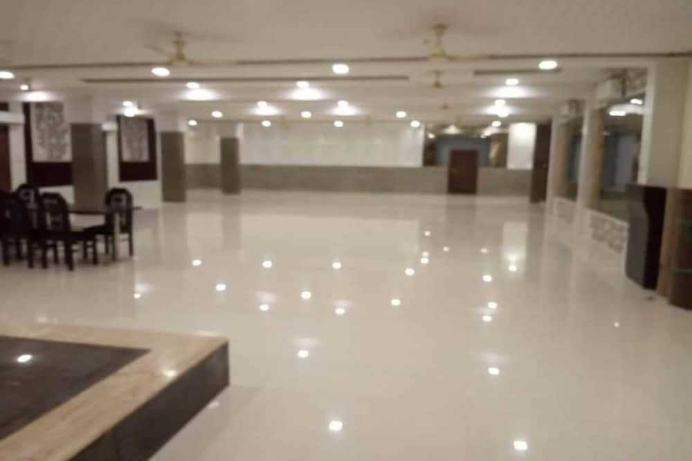Hotel Raj Palace