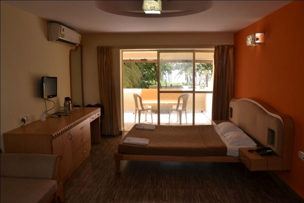 Calangute Residency (Goa Tourism)