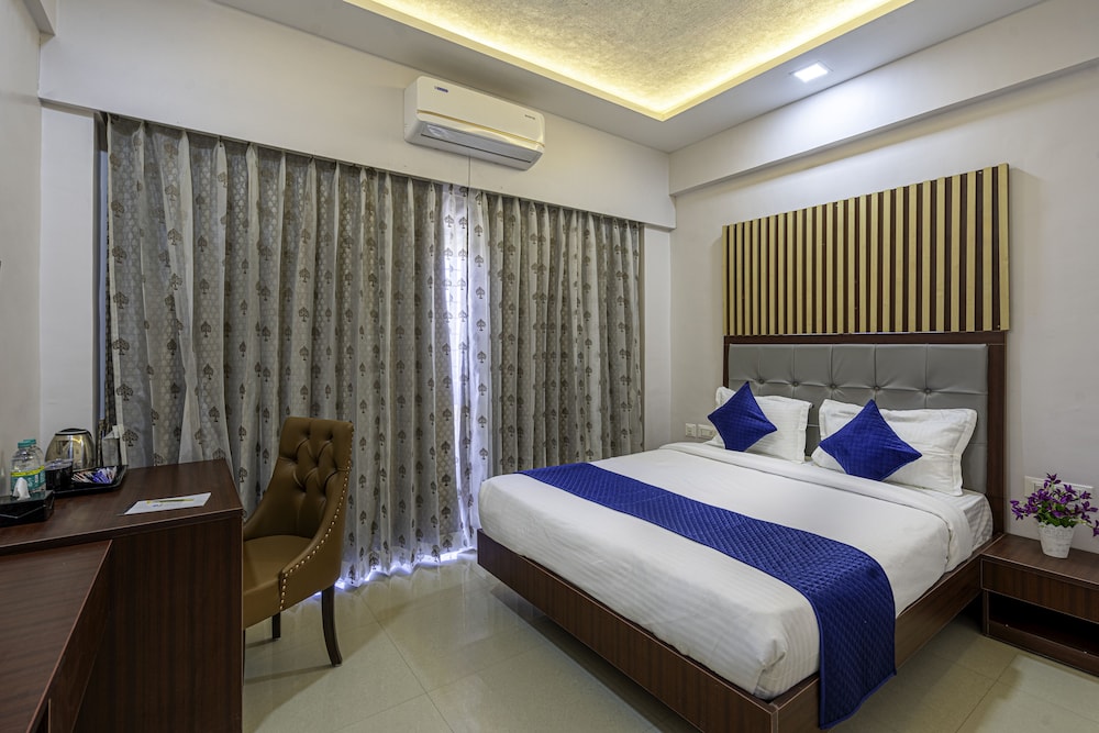 Divine Suites, Business Hotel, Kharadi