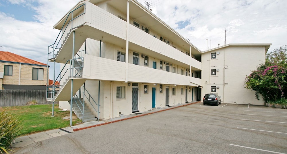 Malibu Apartments Perth