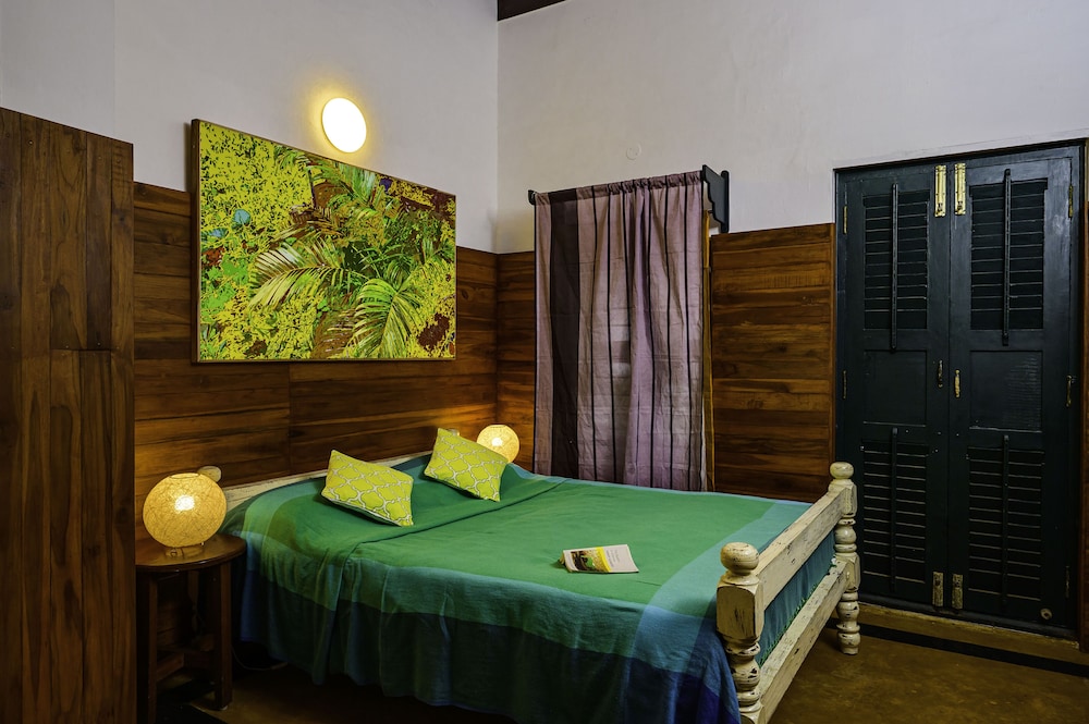 Neemrana Coconut Alley