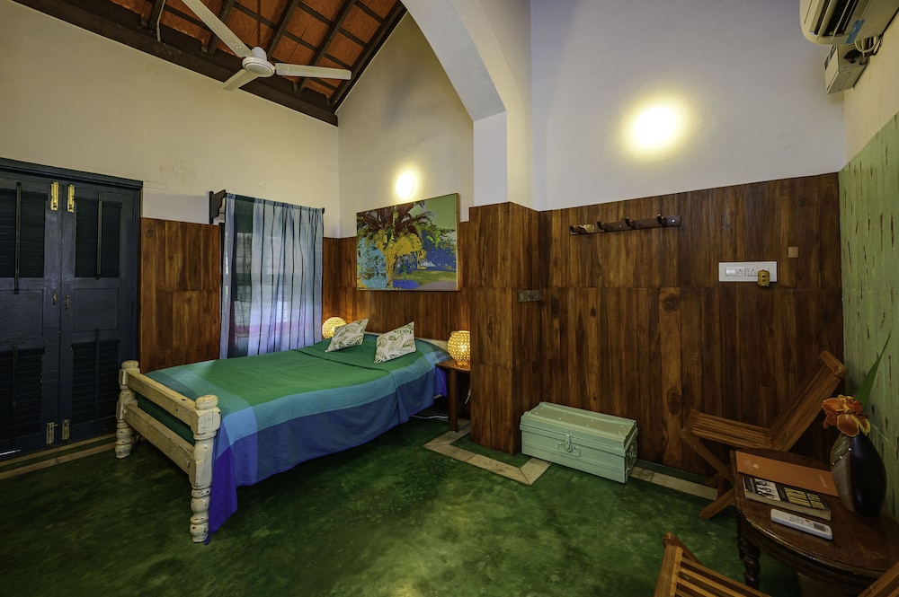 Neemrana Coconut Alley