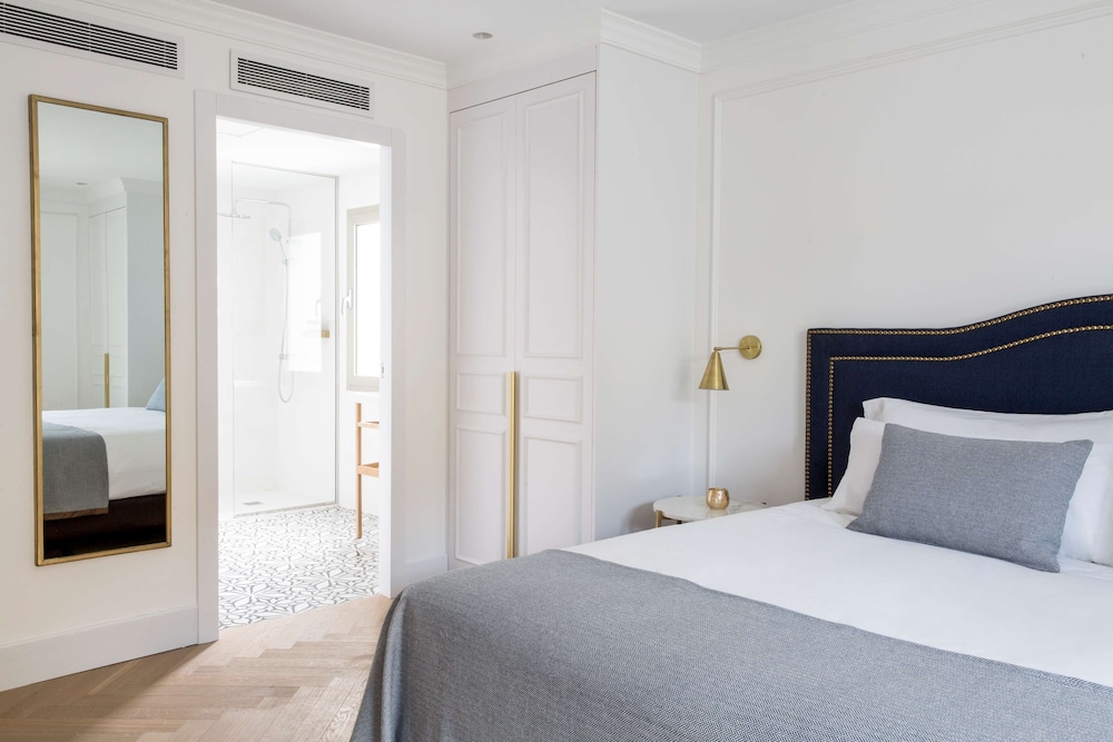 Hotel Midmost by Majestic Hotel Group
