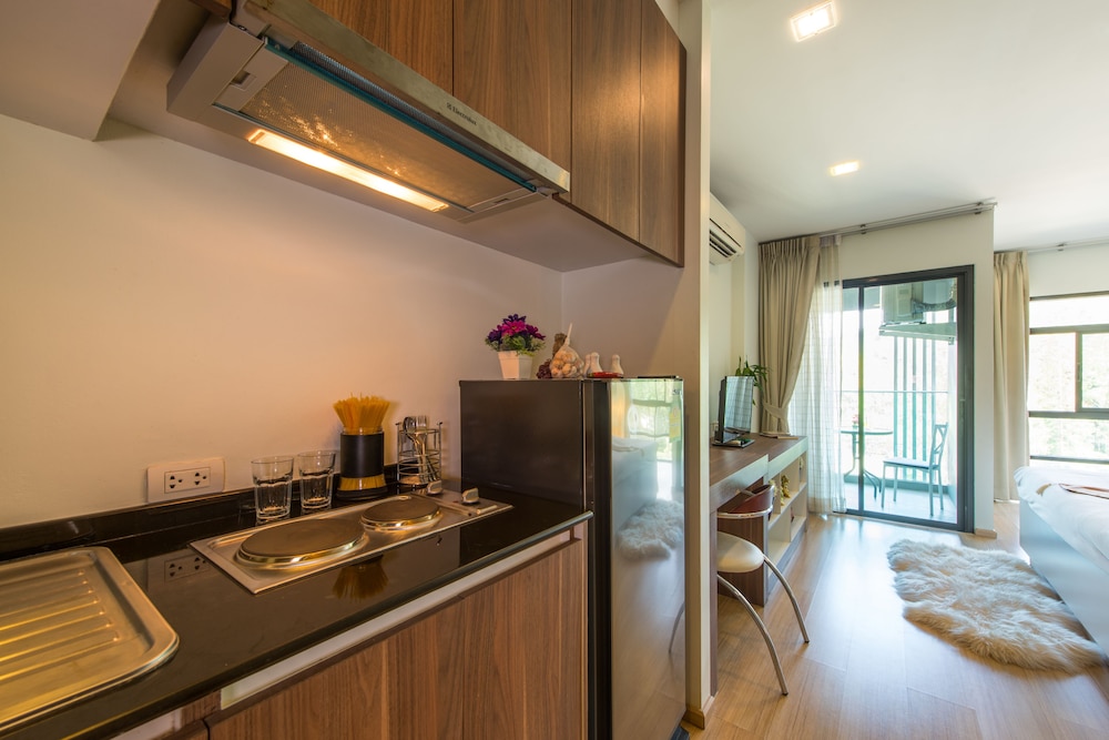 Golden Manora Hotel Bangtao Beach