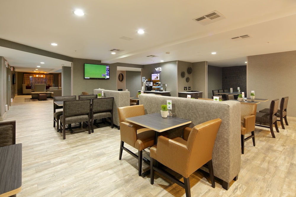 Holiday Inn Express & Suites Paso Robles by IHG