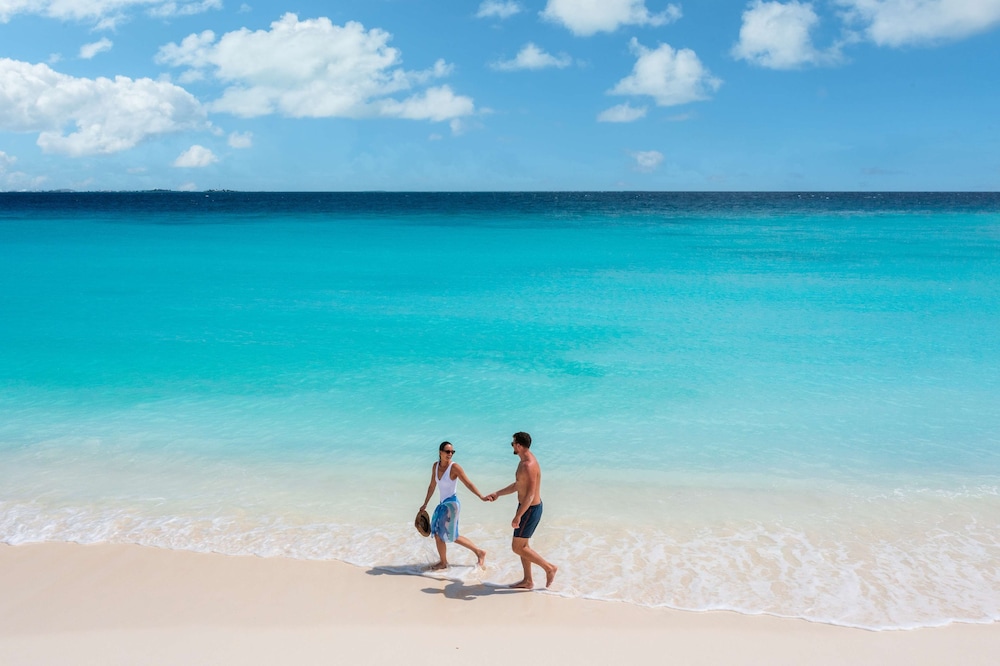 Hilton Maldives Amingiri Resort & Spa