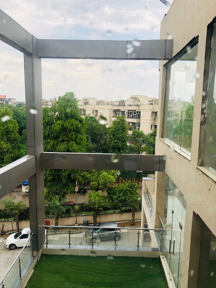 Royal Imperio - Surajkund