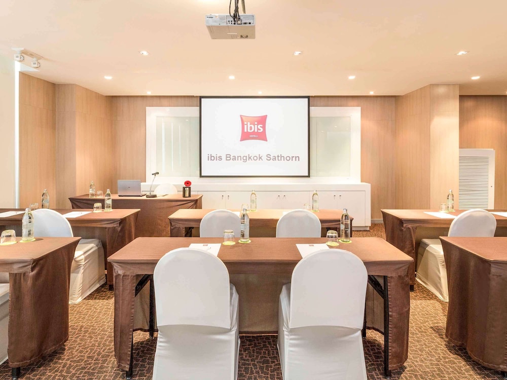 Ibis Bangkok Sathorn
