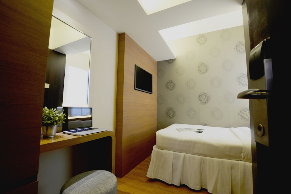 Bridal Tea House Hotel Yau Ma Tei Arthur Street