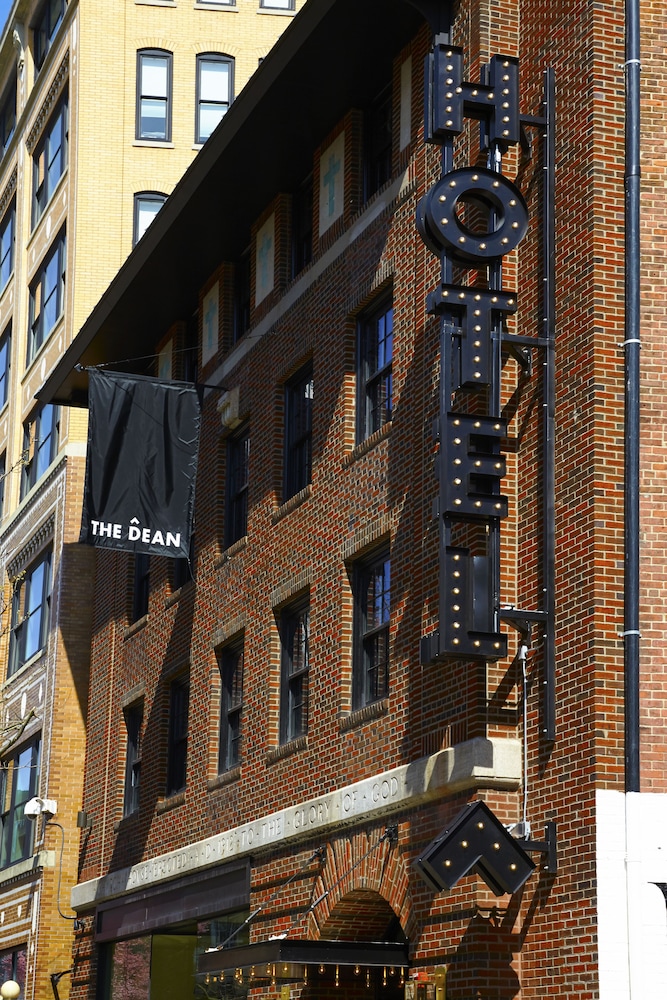 Neptune, an Ash Hotel