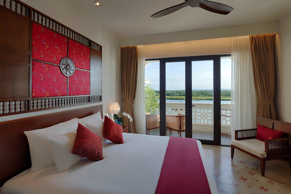 Hoi An River Town Hotel