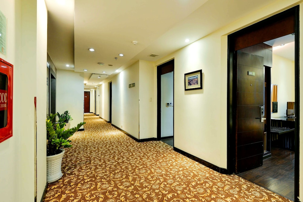 Happy Life Hotel