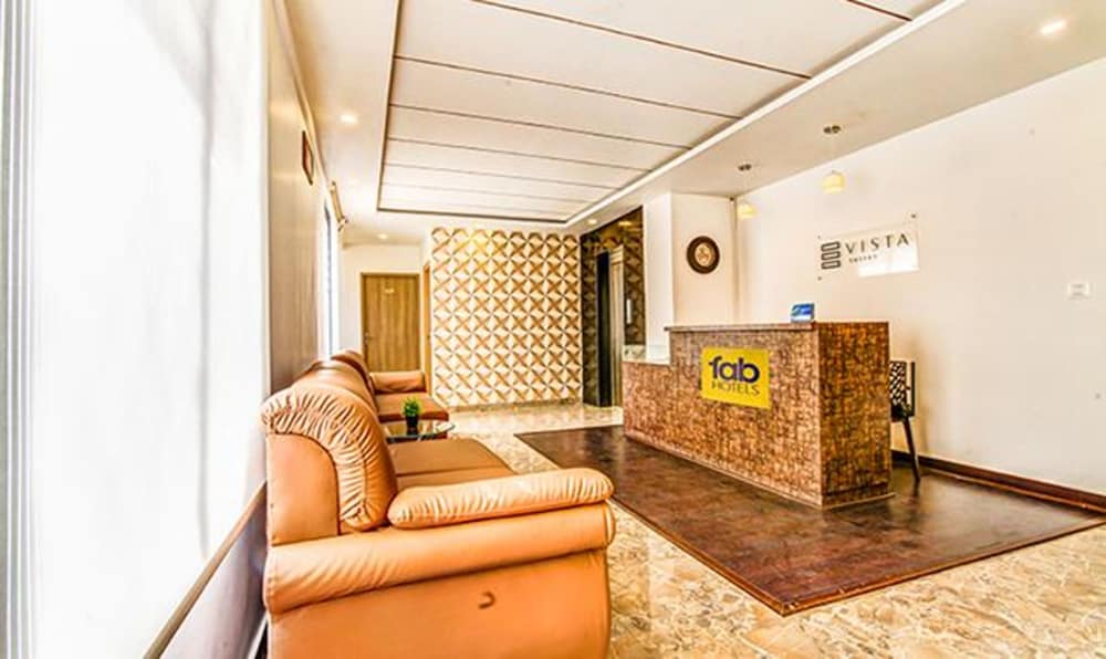  FabHotel Vista Suites