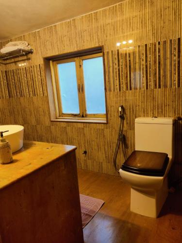 Papa Jolly Eco Resort - Near Morjim