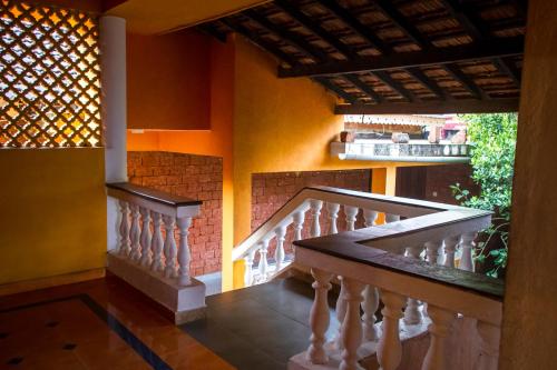 Papa Jolly Eco Resort - Near Morjim