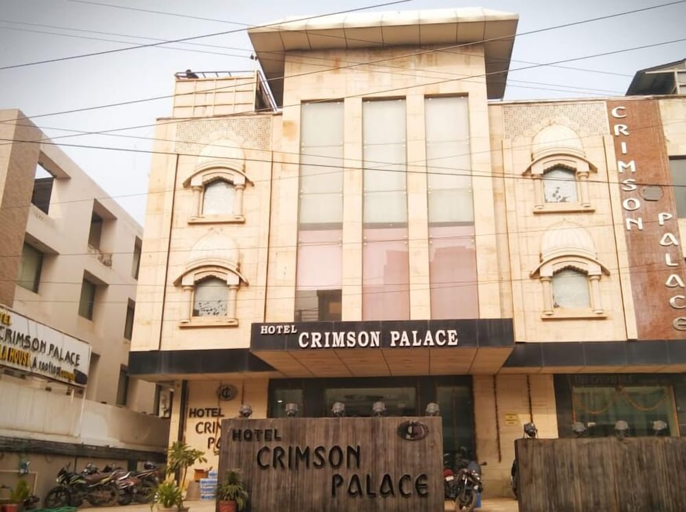 Hotel Crimson Palace
