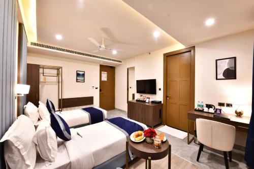 Click Collection Grand Gateway Varanasi