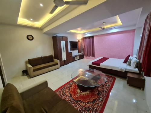 Hotel Kalinga Lake View