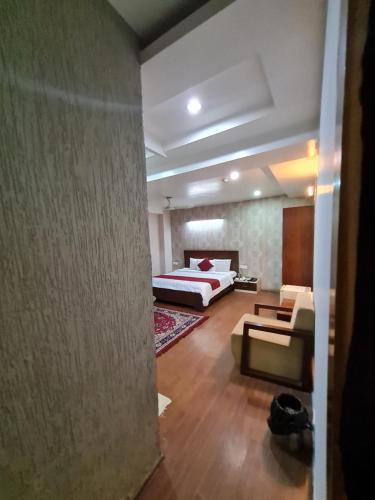 Hotel Kalinga Lake View