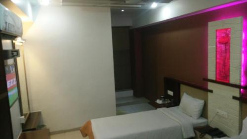 Hotel Kalinga Lake View