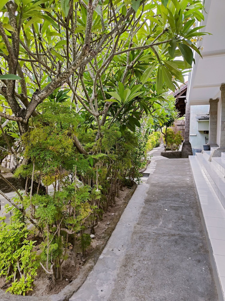 Berlian Beach Inn Kuta