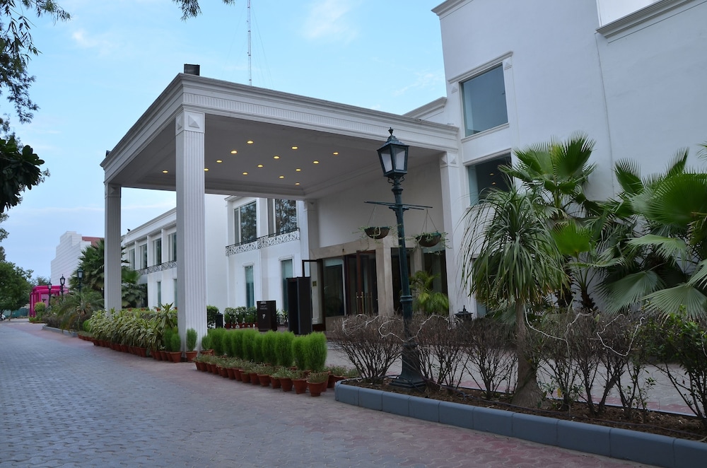 Fairlie Hotels & Resorts