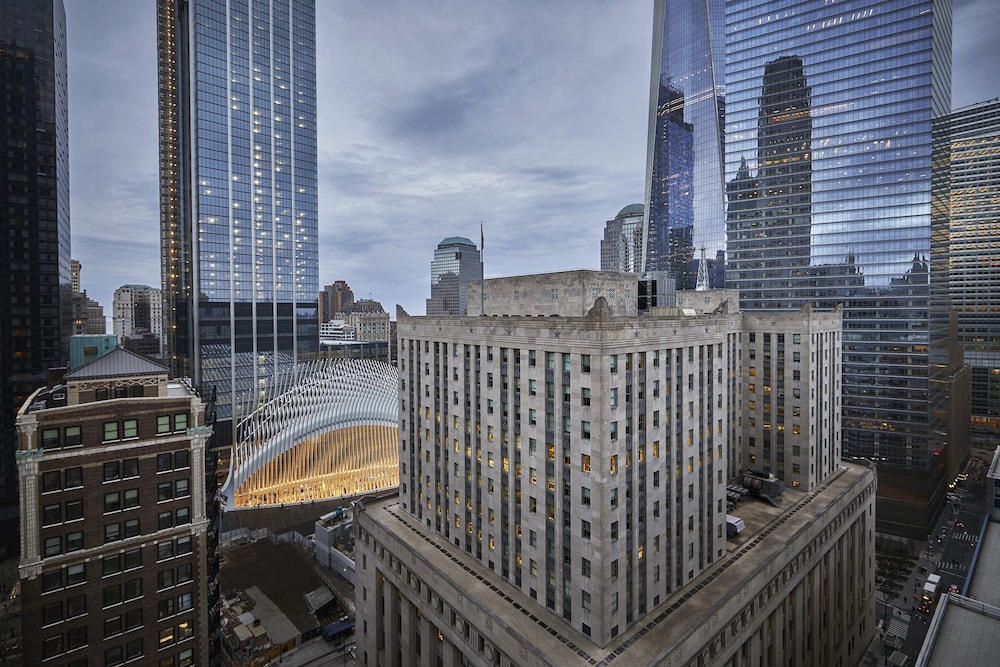 Four Seasons Hotel New York Downtown