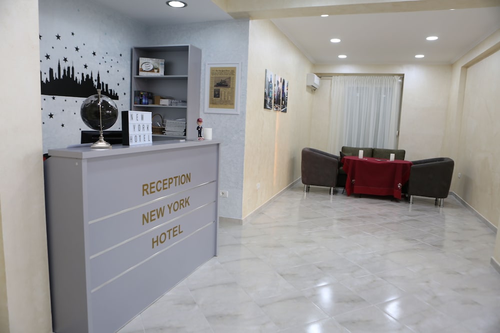 Lounge Bar & Hotel New York