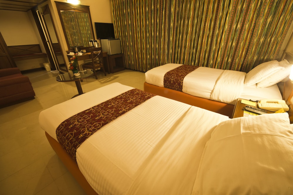 President Business Hotel