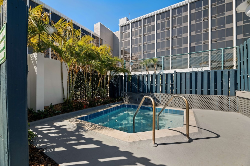Best Western Orlando Gateway Hotel