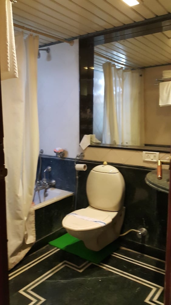 Hotel KK By Spree Rajkot