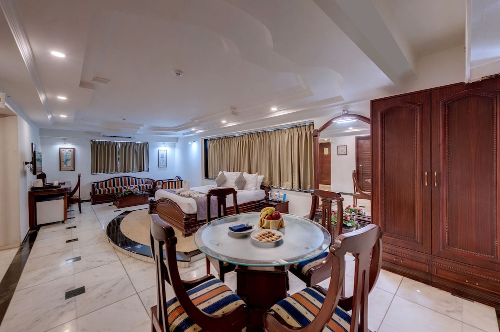 Hotel KK By Spree Rajkot