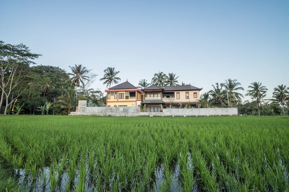 Villa Tanah Carik